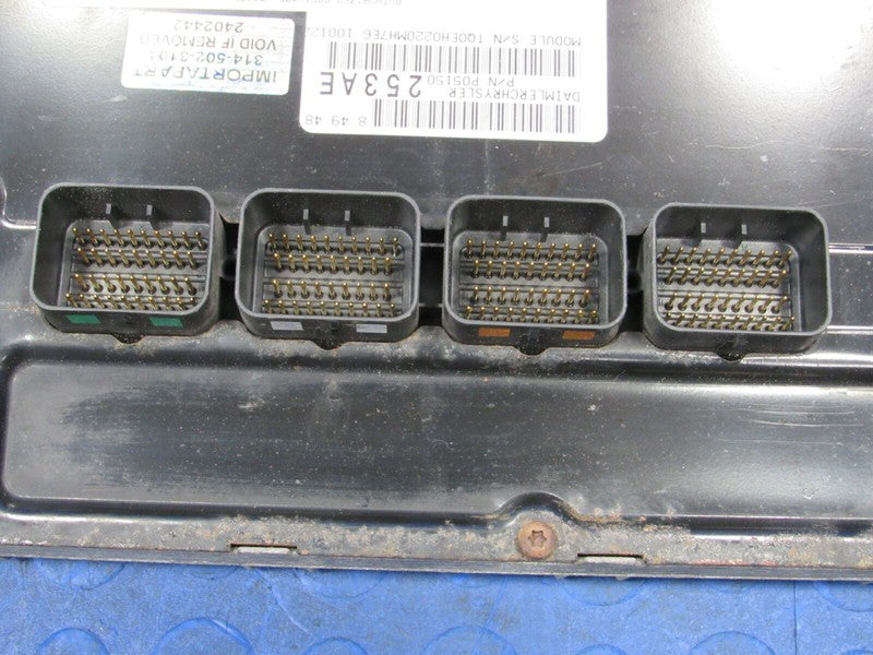 10 Caravan T & C 4.0 ECU ECM PCM Engine Computer Control 411 68050411A
