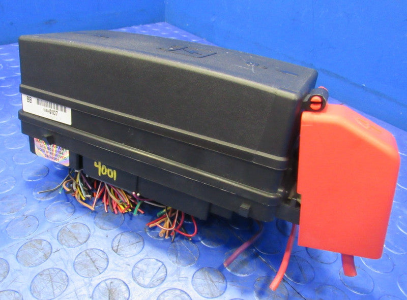 08-11 Cadillac DTS Buick Lucerne Cabin Under-Seat Fuse Relay Box 13599