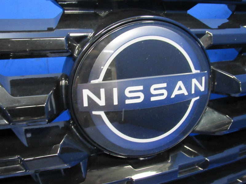 21-25 Nissan Kicks Front Upper Bumper Grille Grill W/Emblem W/ Radar O