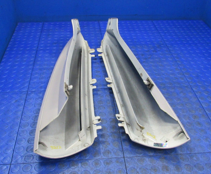 02-06 Cadillac Escalade Left Right Rear Hatch Vent Trim Molding Pearl 