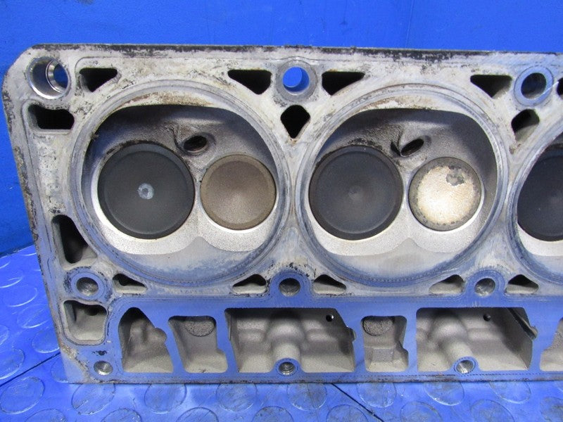 05-07 Silverado Sierra 1500 L33 799 Cathedral Port Cylinder Heads Pair