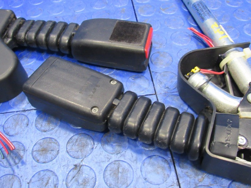 07-11 Ford Ranger Front Left & Right Seat Belt Buckle Pretensioner Bla