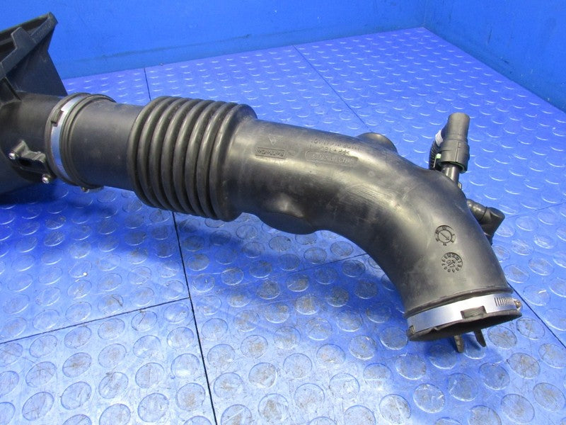 08-11 Ford Crown Victoria P71 Police Interceptor Air Intake Box Tube O