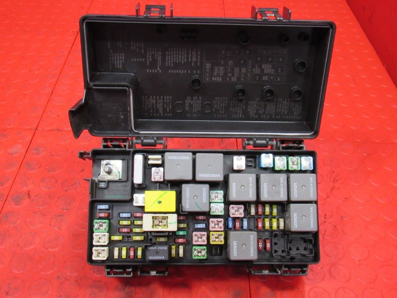 07 Dodge Nitro TIPM Totally Integrated Power Body Module Fuse Box 5604