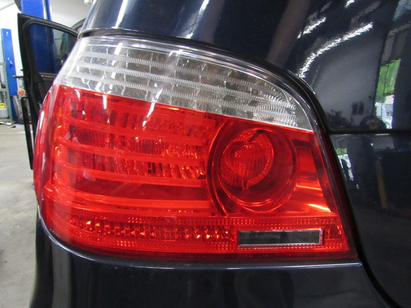 08-10 BMW 535 550 M5 E60 Left LH Driver Side Taillight Tail Light Lamp