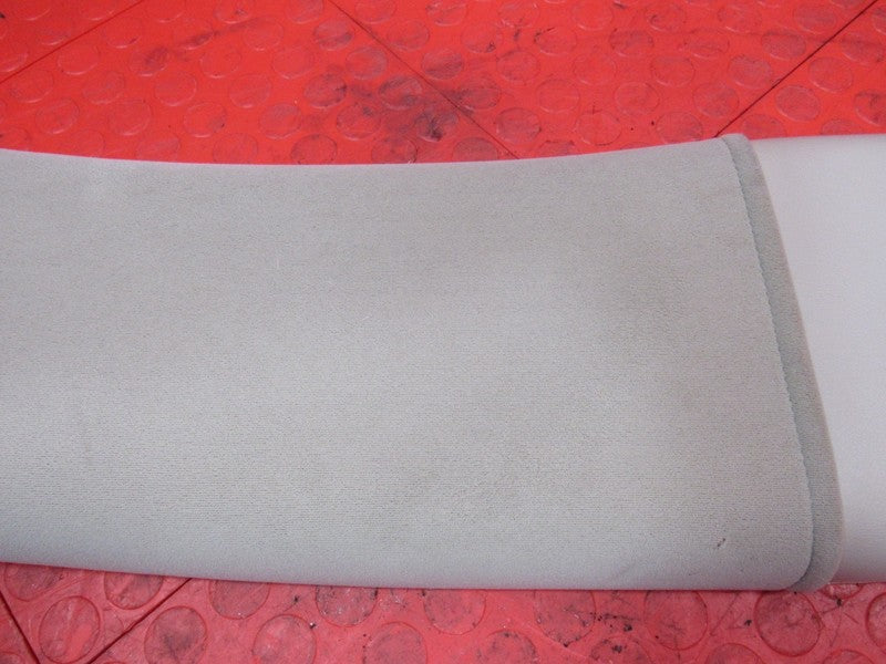 05-06 Escalade Platinum Left Driver B Pillar Panel Cloth Covered Moldi