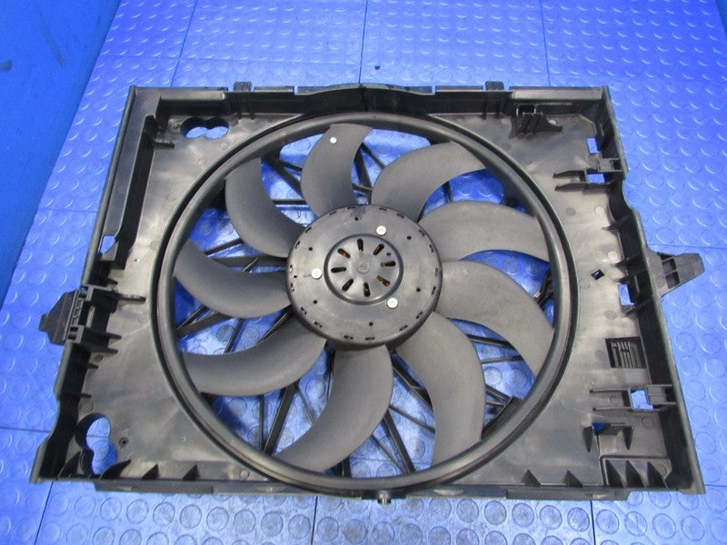 06-10 BMW 550i 6501 E60 E63 E64 Radiator Engine Cooling Fan Assembly 7