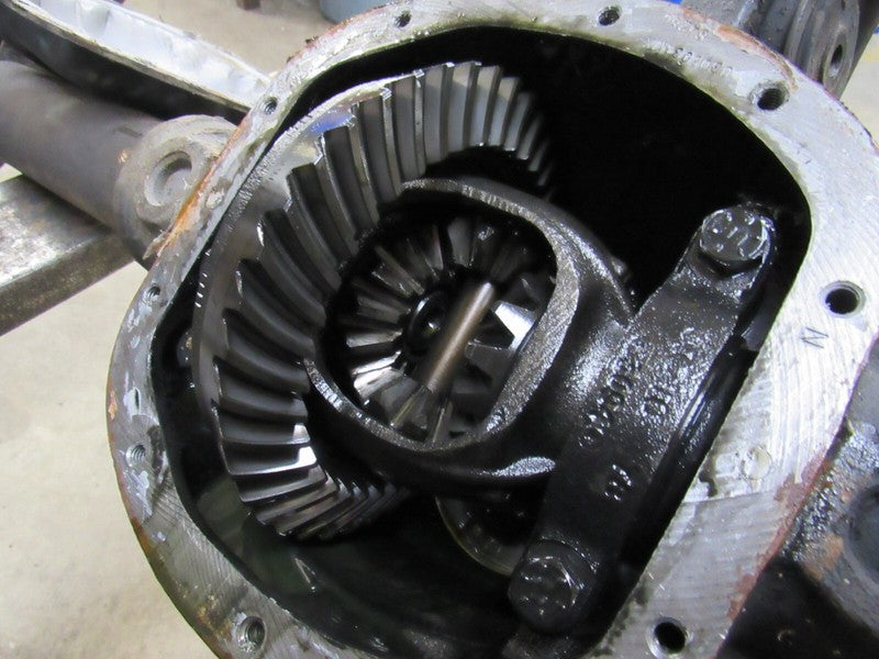 97-06 Jeep Wrangler TJ Dana 30 Front Axle Differential 3.73 w/oABS LHD