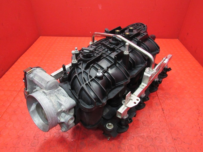 06-09 Chevy Trailblazer SS TBSS LS2 Complete Intake Manifold Throttle 