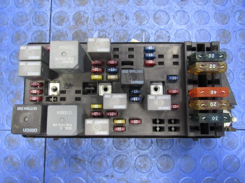 97-98 Chevrolet Corvette C5 Under-Dash Fuse Relay Box Block Center 121