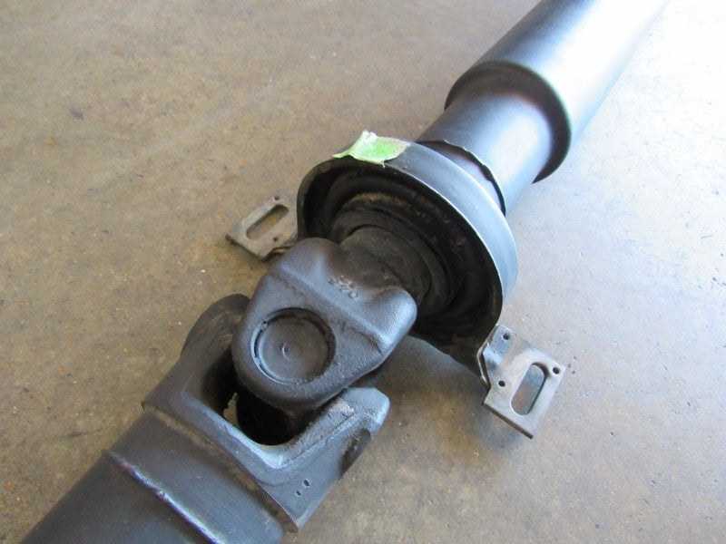 97-03 BMW 528i 530i E39 Manual 5 Speed Rear Driveshaft Prop Shaft 3290