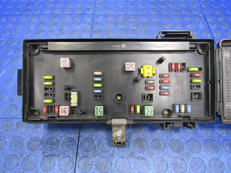 06 Dodge Ram Truck TIPM Totally Integrated Power Module Fuse Box 56049