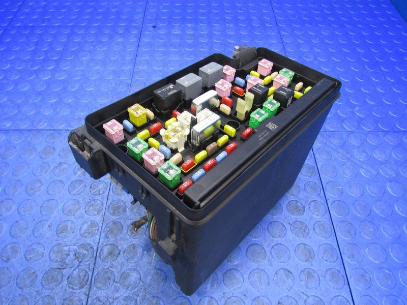 09 Dodge Ram 1500 TIPM Totally Integrated Power Module Fuse Box 046921