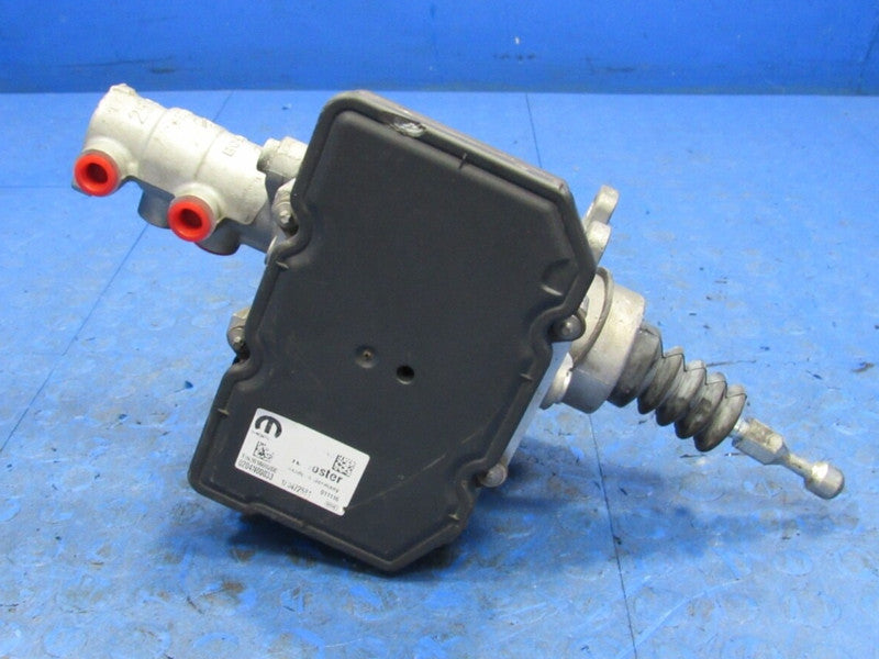 18 Chrysler Pacifica Hybrid ABS Anti-Lock Brake Pump Booster 68240033A