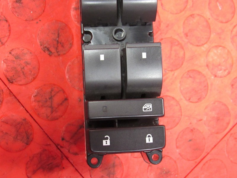 07-14 Silverado Tahoe Yukon Left LH Driver Side Power Window Lock Swit