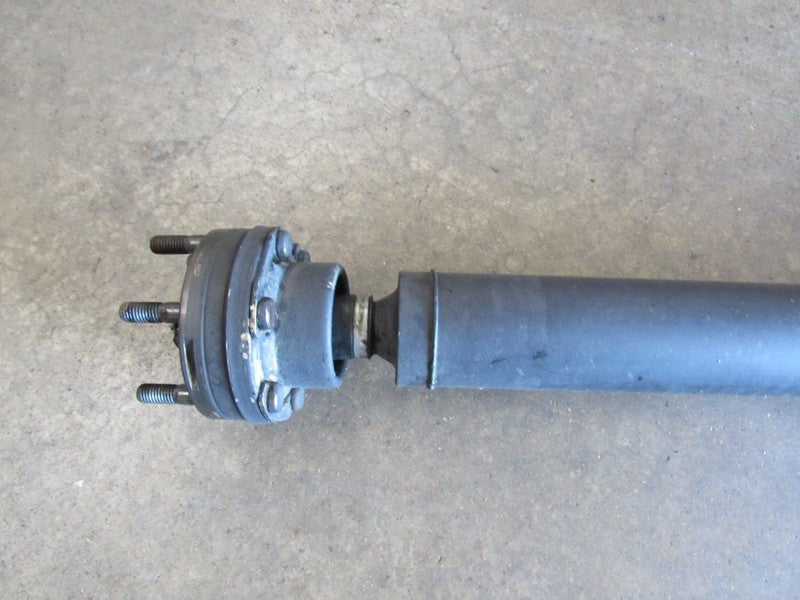 97-03 BMW 528i 530i E39 Manual 5 Speed Rear Driveshaft Prop Shaft 3290