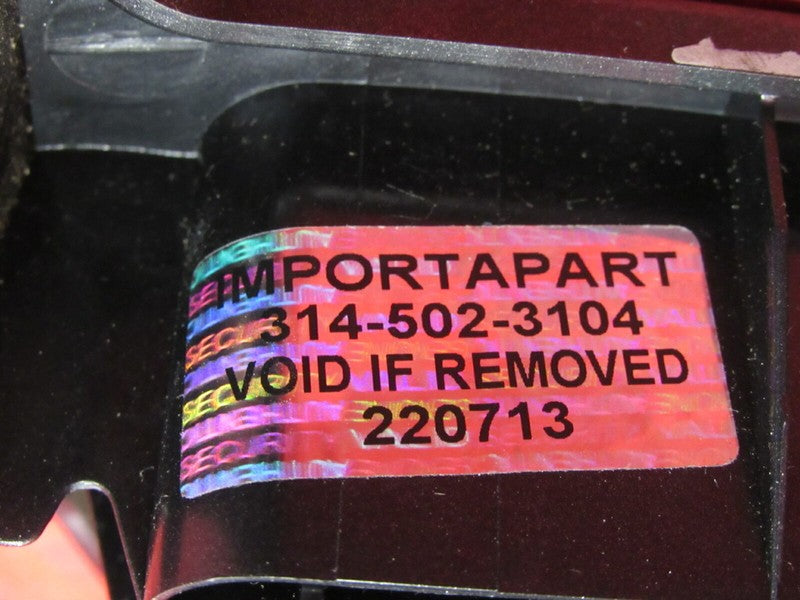 05-08 Toyota Matrix Radio Bezel Dash Instrument Panel Trim Vent 55405-