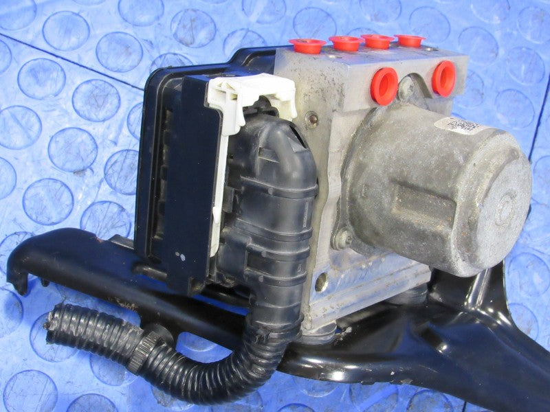 14 Honda Accord 2.4L ABS Anti-Lock Brake Pump Module Assembly 57110-T2