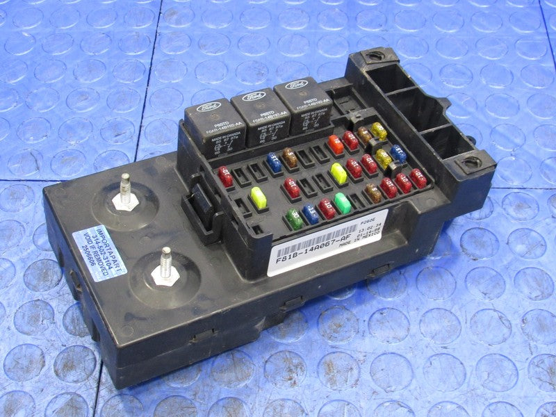 99 Ford F250 F350 Truck Under-Dash Cabin Fuse Relay Box Panel F81B-14A