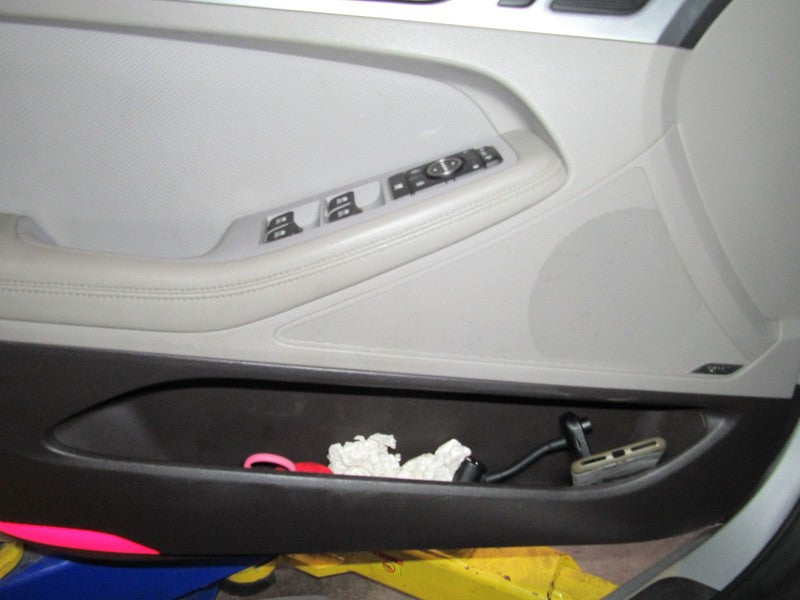 15-17 Genesis G80 Left LH Driver Side Front Door Trim Panel Gray W/O S