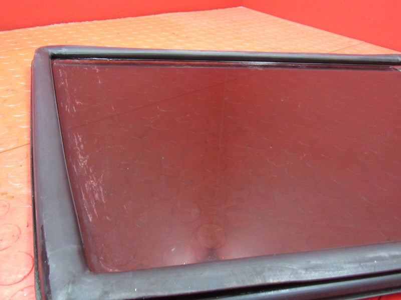 84-01 Jeep Cherokee XJ Right Passenger Side Rear Quarter Glass Window 
