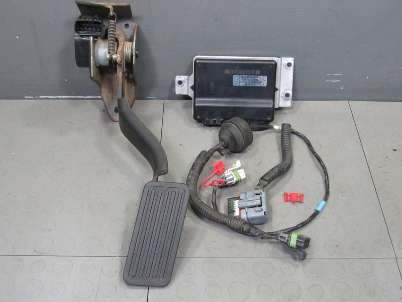 03-05 Chevy Silverado Suburban GMC Yukon Gas Pedal Drive By Wire TAC M