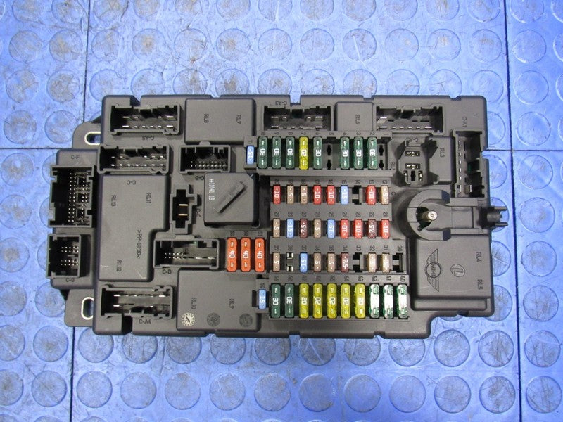 11 Mini Cooper Countryman R60 SPEG Interior Fuse Junction Relay Box 98