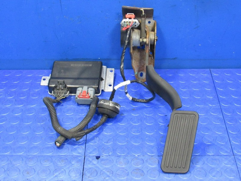 03-05 Chevy Silverado Suburban GMC Yukon Gas Pedal Drive By Wire TAC M