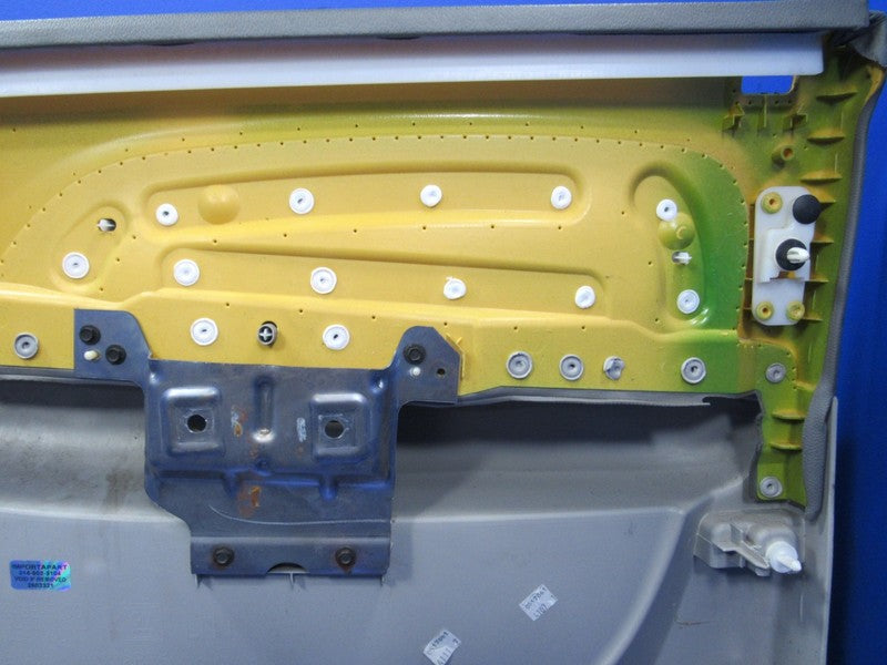 07-09 Yukon Tahoe Suburban Front Left Driver Door Panel Light Titanium