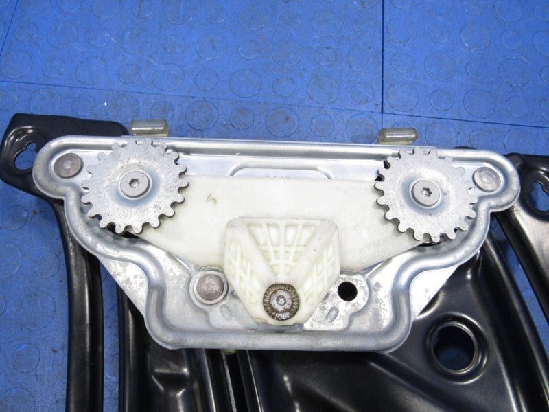 08-13 BMW E88 1 Series Convertible Left LH Rear Window Regulator Motor