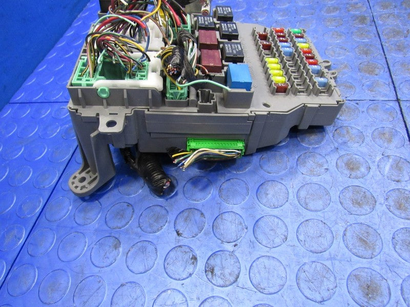 03-05 Honda Accord Sedan 2.4L AT Cabin Interior Fuse Relay Box Block S
