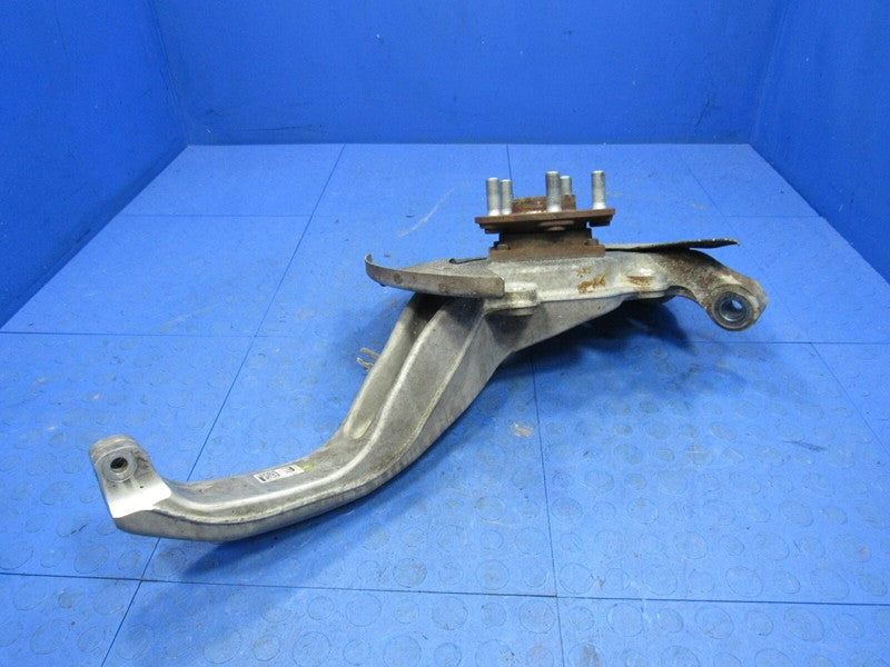 17-20 Jaguar F-Pace Right Passenger RH Front Steering Knuckle Spindle 