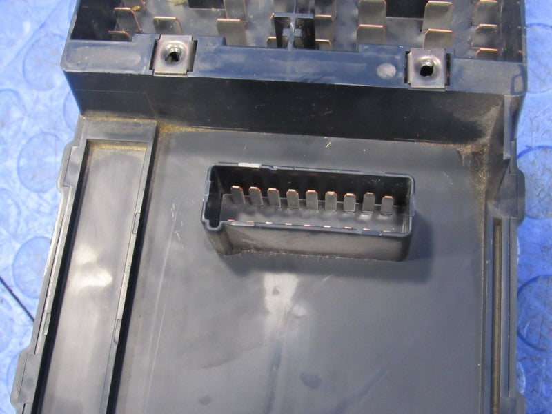 97-98 Ford F150 Interior Dash Fuse Box Junction Relay Block F65B-14A06