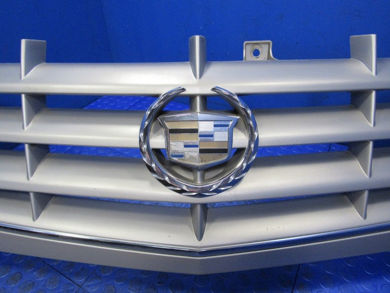 02-06 Cadillac Escalade Front Upper Radiator Grille Assembly OEM Silve