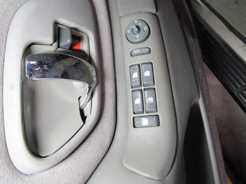 95-99 Yukon Tahoe Left LH Driver Side Master Power Window Switch Gray