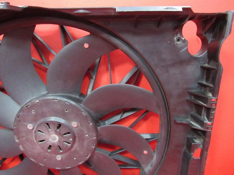 06-10 BMW 550i 6501 E60 E63 E64 Radiator Engine Cooling Fan Assembly 7