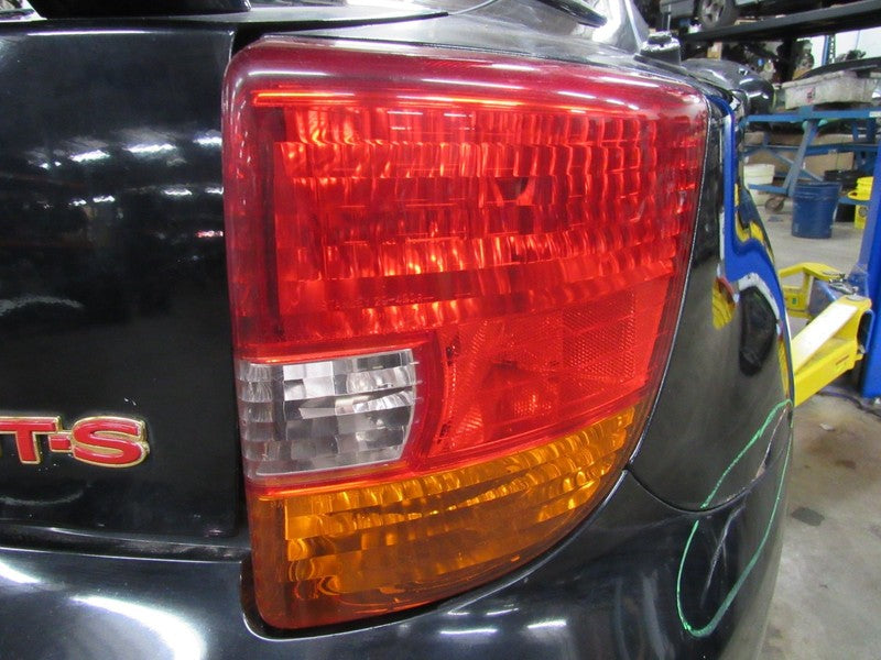 00-02 Toyota Celica Right RH Passenger Side Taillight Tail Light Lamp