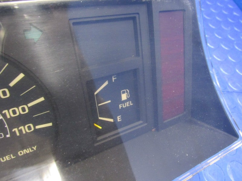 85-86 Toyota Pickup 4Runner 22RE Instrument Gauge Cluster Speedometer 
