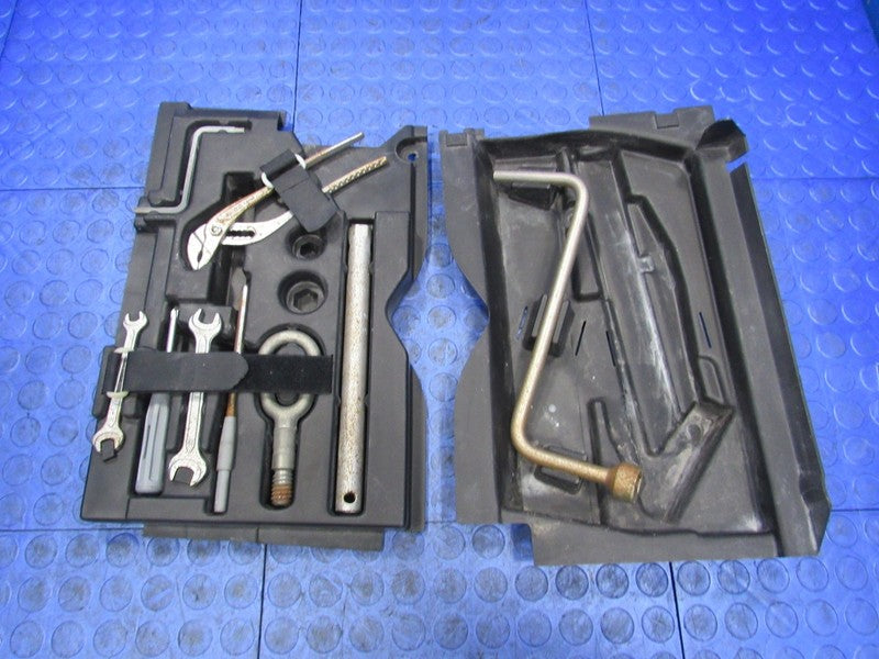 99-02 BMW Z3 Coupe Emergency Spare Tire Jack Tool Kit Wrench Tray OEM 
