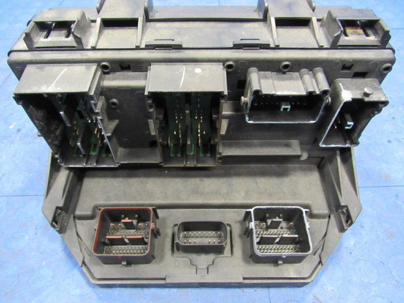 09 Liberty Nitro TIPM BCM Integrated Power Module Fuse Box Block 04692