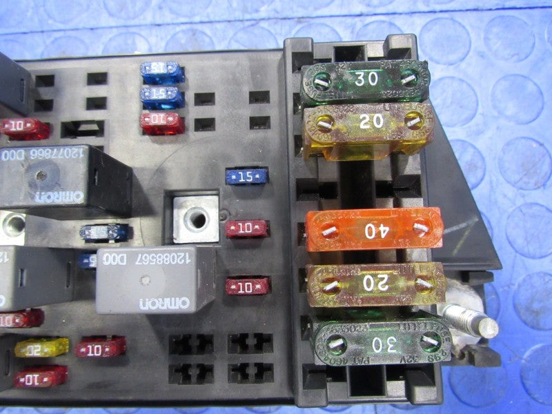 97-98 Chevrolet Corvette C5 Under-Dash Fuse Relay Box Block Center 121