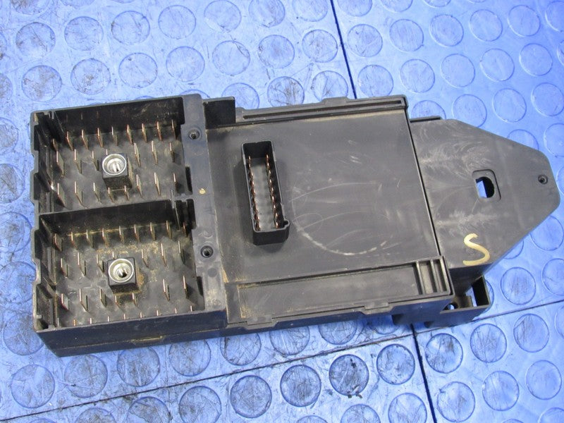 99 Ford F250 F350 Truck Under-Dash Cabin Fuse Relay Box Panel F81B-14A
