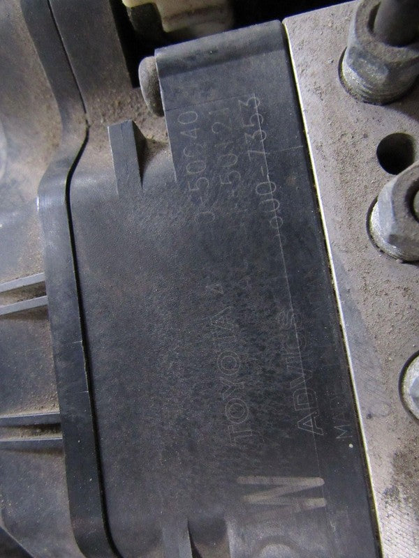 04-06 Lexus LS430 ABS Anti Lock Brake Pump P/N 44540-50040