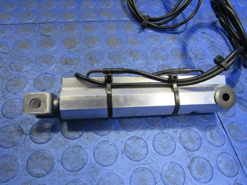 05-11 Mercedes-Benz SLK R171 Convertible Roof Hydraulic Top Cylinders 