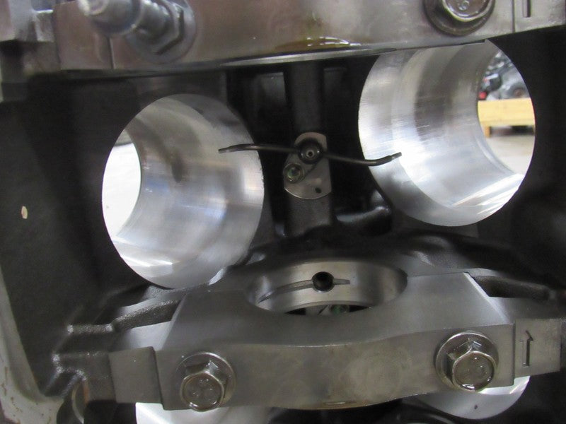 11-14 Charger Challenger SRT8 6.4L HEMI V8 392 Bare Engine Cylinder Bl