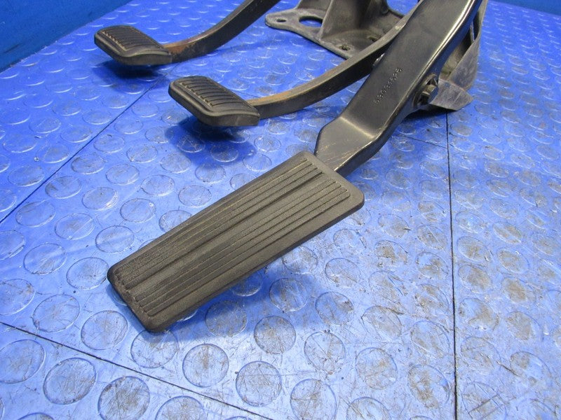 98-01 Dodge Ram MT Manual Transmission Clutch Brake Gas Pedal Box Asse