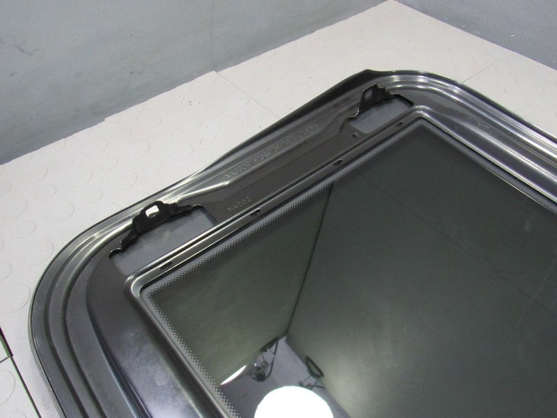 14-24 Infiniti Q50 Sunroof Moonroof Sun Moon Roof Glass Panel OEM 3055