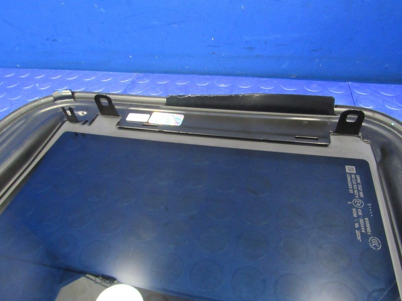 07-14 Yukon Tahoe Suburban Sunroof Moonroof Sun Moon Roof Glass Panel 