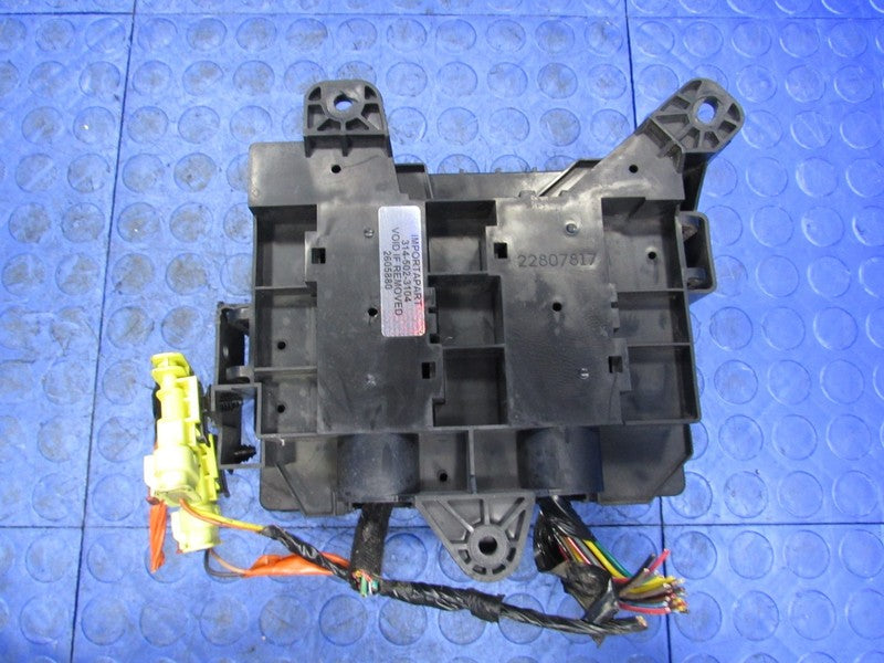 11-17 Chevrolet Express GMC Savana Interior Fuse Junction Box Block 22