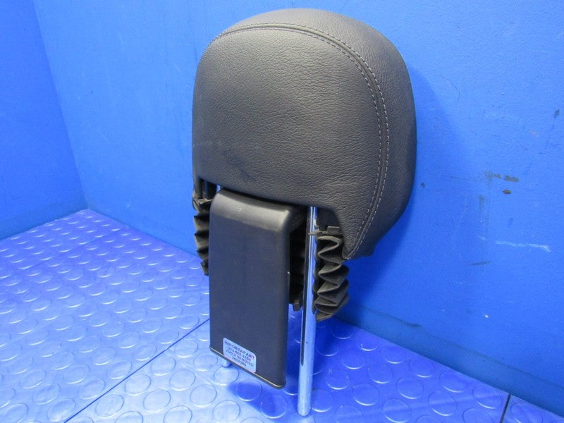 05-11 Mercedes-Benz SLK AMG Front Right Airscarf Headrest Leather Blac